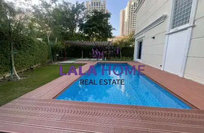 فيلا - 6 غرف نوم - 8 حمامات للايجار في حدائق فلورستا - حدائق فلورستا - جزيرة اللؤلؤة - الدوحة