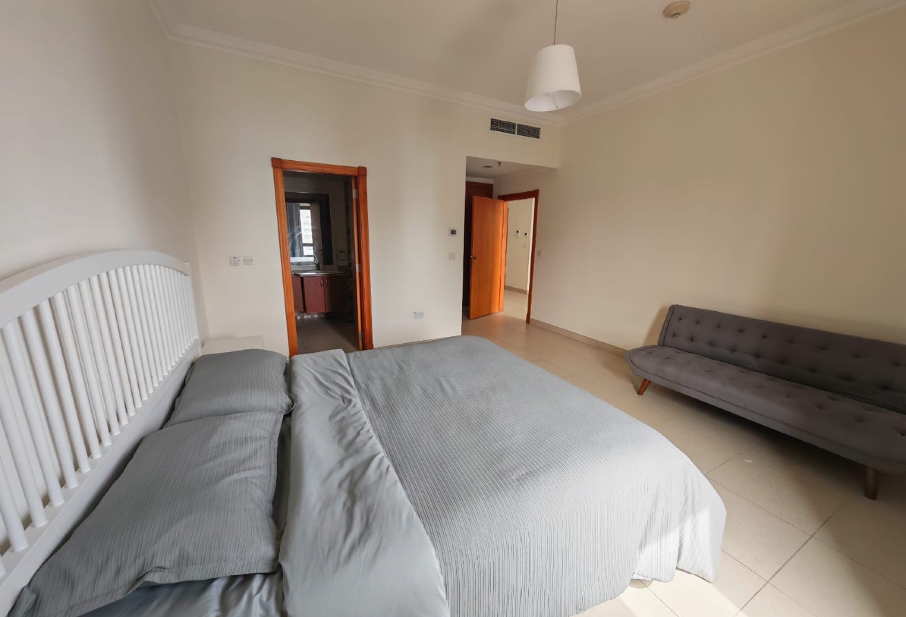 1BR Apartment | Marina Sea View | Great deal thumbnail 6