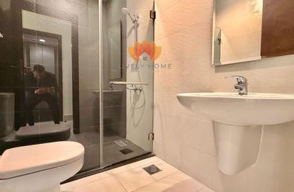 Apartment - 2 Bedrooms - 2 Bathrooms for rent in Lusail Marina Heights - Marina District - Lusail