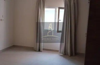 Apartment - 3 Bedrooms - 2 Bathrooms for rent in Bin Dirham 5 - Al Mansoura - Doha
