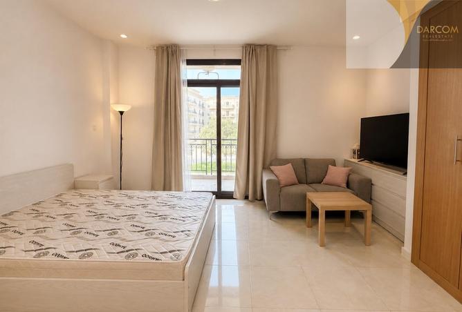 60610996 - Property Image 2