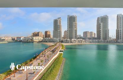 Apartment - 1 Bedroom - 2 Bathrooms for rent in Crystal Residence - Gewan Island - The Pearl Island - Doha