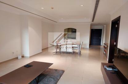 Apartment - 1 Bedroom - 2 Bathrooms for rent in Tower 13 - Porto Arabia - The Pearl Island - Doha