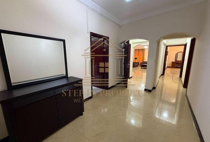 51382843 - Property Image 2