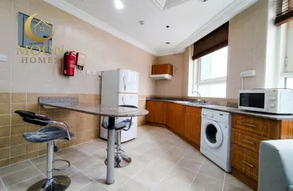 Apartment - 1 Bedroom - 1 Bathroom for rent in Old Salata - Salata - Doha