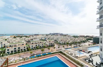 Apartment - 3 Bedrooms - 4 Bathrooms for rent in Floresta Gardens - Floresta Gardens - The Pearl Island - Doha