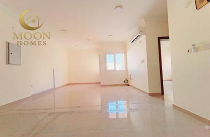 Apartment - 1 Bedroom - 1 Bathroom for rent in Umm Ghuwailina 4 - Umm Ghuwailina - Doha