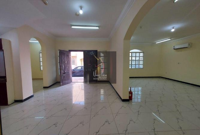 984535 - Property Image 2