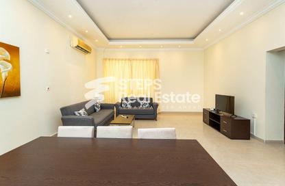 Apartment - 2 Bedrooms - 2 Bathrooms for rent in Anas Street - Fereej Bin Mahmoud North - Fereej Bin Mahmoud - Doha