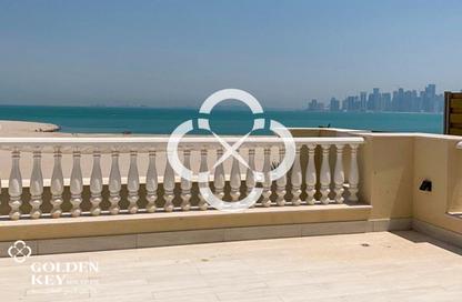 Villa - 5 Bedrooms - 7 Bathrooms for rent in La Plage Villas - The Villas - The Pearl Island - Doha