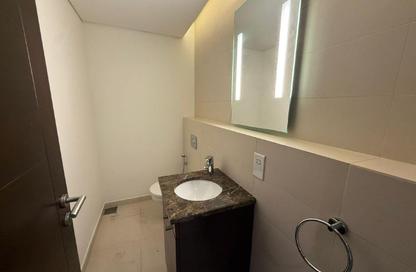 Apartment - 2 Bedrooms - 3 Bathrooms for rent in Viva West - Viva Bahriyah - The Pearl Island - Doha
