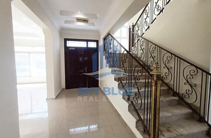 Villa - 4 Bedrooms - 4 Bathrooms for rent in Muraikh - AlMuraikh - Doha