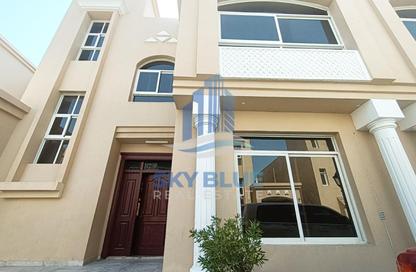 Villa - 4 Bedrooms - 4 Bathrooms for rent in Muraikh - AlMuraikh - Doha