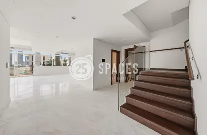 دوبلكس - 4 غرف نوم - 5 حمامات للبيع في كريستال ريزيدنس - جزيرة جيوان - جزيرة اللؤلؤة - الدوحة