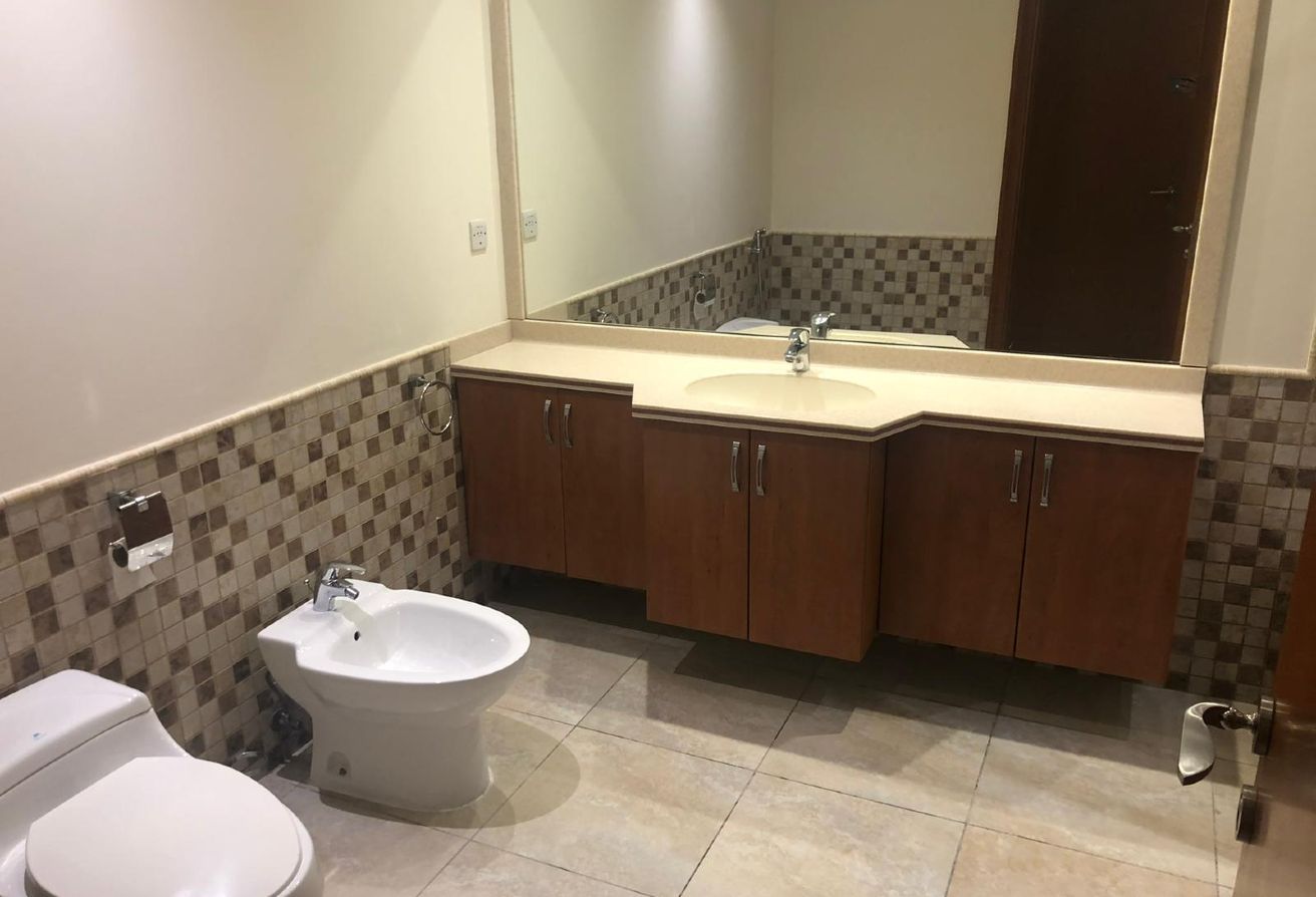 Best Offer I One Bedroom Apt Balcony I Title Deed thumbnail 8