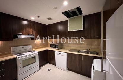 Apartment - 2 Bedrooms - 3 Bathrooms for rent in Porto Arabia - The Pearl Island - Doha