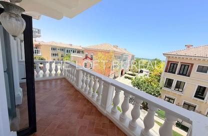 Apartment - 2 Bedrooms - 3 Bathrooms for rent in Murano - Qanat Quartier - The Pearl Island - Doha