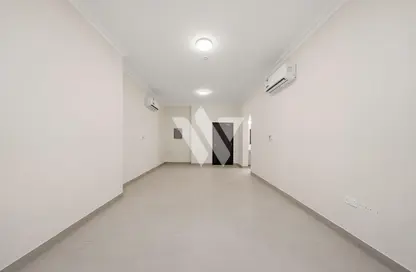 Apartment - 3 Bedrooms - 3 Bathrooms for rent in Home-Al Fina’a - Abdullah Bin Masoud Street - Fereej Bin Mahmoud - Doha