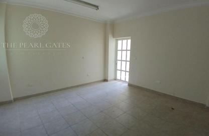 Apartment - 3 Bedrooms - 3 Bathrooms for rent in Anas Street - Fereej Bin Mahmoud North - Fereej Bin Mahmoud - Doha
