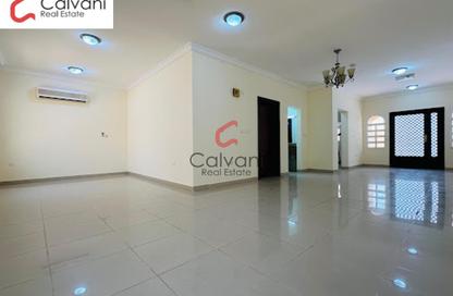 Apartment - 4 Bedrooms - 3 Bathrooms for rent in Umm Salal Ali - Umm Salal Ali - Doha