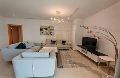 Apartment - 2 Bedrooms - 4 Bathrooms for rent in East Porto Drive - Porto Arabia - The Pearl Island - Doha