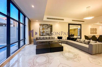 Villa - 4 Bedrooms - 4 Bathrooms for rent in Simaisma Street - Umm Ghuwailina - Doha