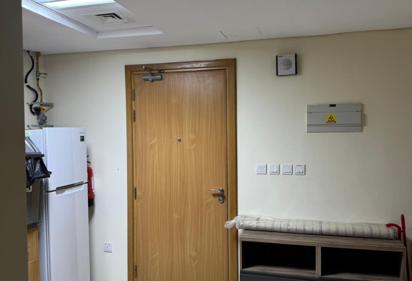 Spacious studio |Converted 1BR | Fully Furnished thumbnail 9