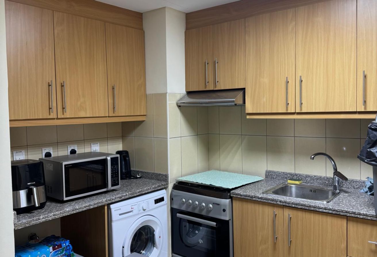 Spacious studio |Converted 1BR | Fully Furnished thumbnail 8