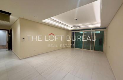 Apartment - 2 Bedrooms - 3 Bathrooms for sale in Crystal Residence - Gewan Island - The Pearl Island - Doha