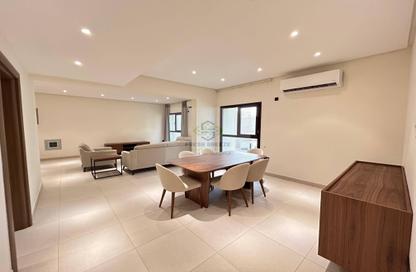 Apartment - 2 Bedrooms - 3 Bathrooms for rent in Umm Ghwailina Comm - Umm Ghuwalina - Umm Ghuwailina - Doha