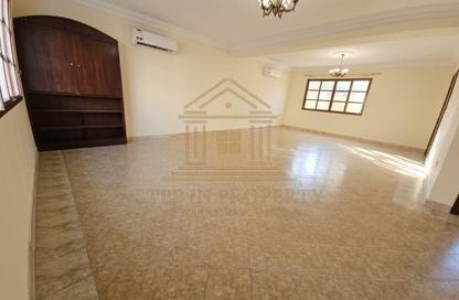 Villa - 3 - 3 for rent in Bu Hamour Street - Abu Hamour - Doha
