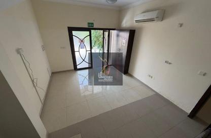 مجمع سكني - 6 غرف نوم - 6 حمامات للايجار في أم صلال علي - أم صلال على - الدوحة