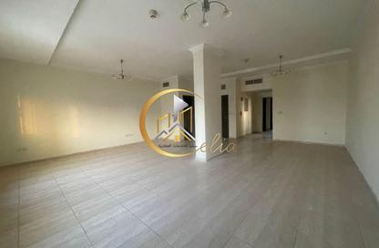 Apartment - 2 Bedrooms - 2 Bathrooms for rent in Al Aman Street - Umm Ghuwailina - Doha