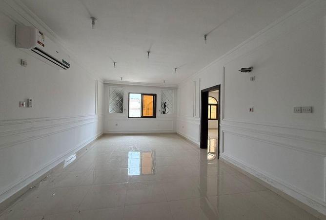 55875777 - Property Image 2