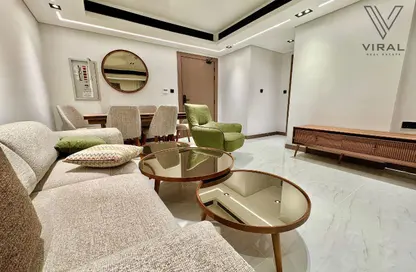 شقة - غرفة نوم - 2 حمامات للايجار في ويست واك - الوعب - الدوحة