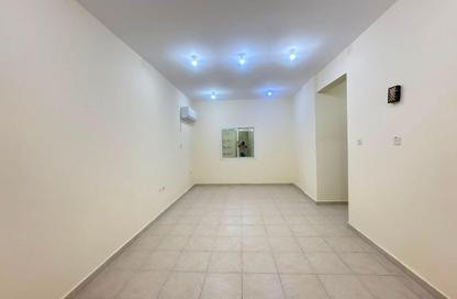 Apartment - 2 Bedrooms - 2 Bathrooms for rent in Al Mansoura - Al Mansoura - Doha