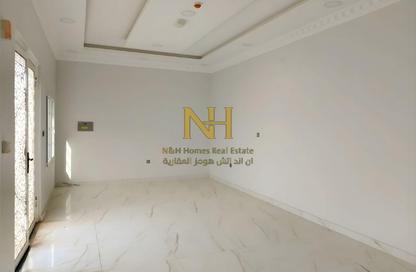 Villa - 7+ Bedrooms - 7+ Bathrooms for rent in Souk Al gharaffa - Al Gharrafa - Doha