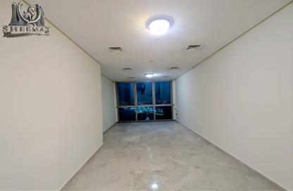 Apartment - 1 Bedroom - 2 Bathrooms for rent in West Bay - West Bay - Doha