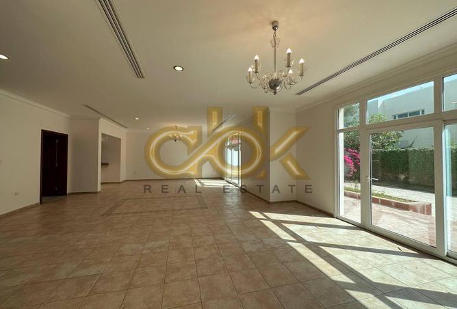 54589704 - Property Image 2