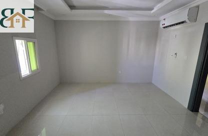 Apartment - 3 - 2 for rent in Najma 28 - Ibn Dirhem Street - Najma - Doha