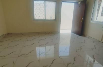 Villa - Studio - 1 Bathroom for rent in Fereej Bin Omran - Doha