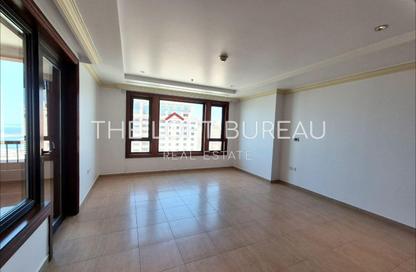 Apartment - 2 Bedrooms - 3 Bathrooms for rent in East Porto Drive - Porto Arabia - The Pearl Island - Doha Apartment - 2 Bedrooms - 3 Bathrooms for rent in East Porto Drive - Porto Arabia - The Pearl Island - Doha