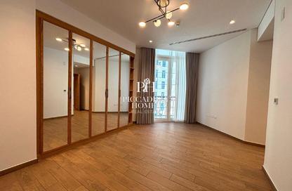 Apartment - 2 Bedrooms - 3 Bathrooms for rent in Floresta Gardens - Floresta Gardens - The Pearl Island - Doha
