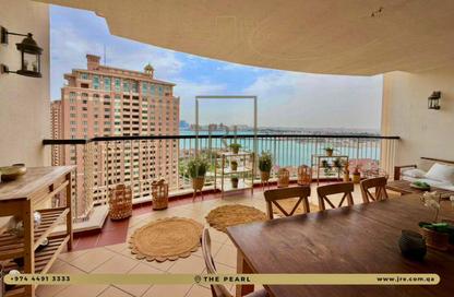Apartment - 4 Bedrooms - 5 Bathrooms for sale in East Porto Drive - Porto Arabia - The Pearl Island - Doha Apartment - 4 Bedrooms - 5 Bathrooms for sale in East Porto Drive - Porto Arabia - The Pearl Island - Doha