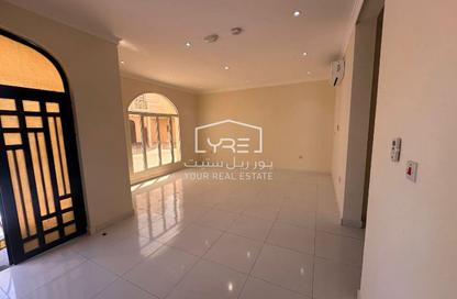 Villa - 6 Bedrooms - 4 Bathrooms for rent in Umm Salal Ali - Umm Salal Ali - Doha