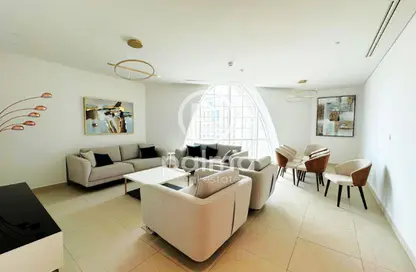 Apartment - 3 Bedrooms - 5 Bathrooms for rent in Floresta Gardens - Floresta Gardens - The Pearl Island - Doha