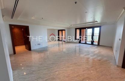 Apartment - 2 Bedrooms - 4 Bathrooms for rent in East Porto Drive - Porto Arabia - The Pearl Island - Doha Apartment - 2 Bedrooms - 4 Bathrooms for rent in East Porto Drive - Porto Arabia - The Pearl Island - Doha
