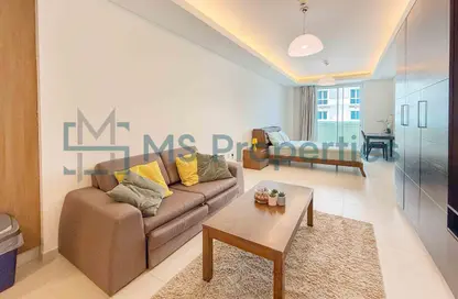 Apartment - Studio - 1 Bathroom for rent in Viva West - Viva Bahriyah - The Pearl Island - Doha