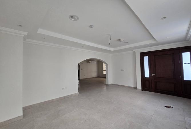 54101157 - Property Image 2