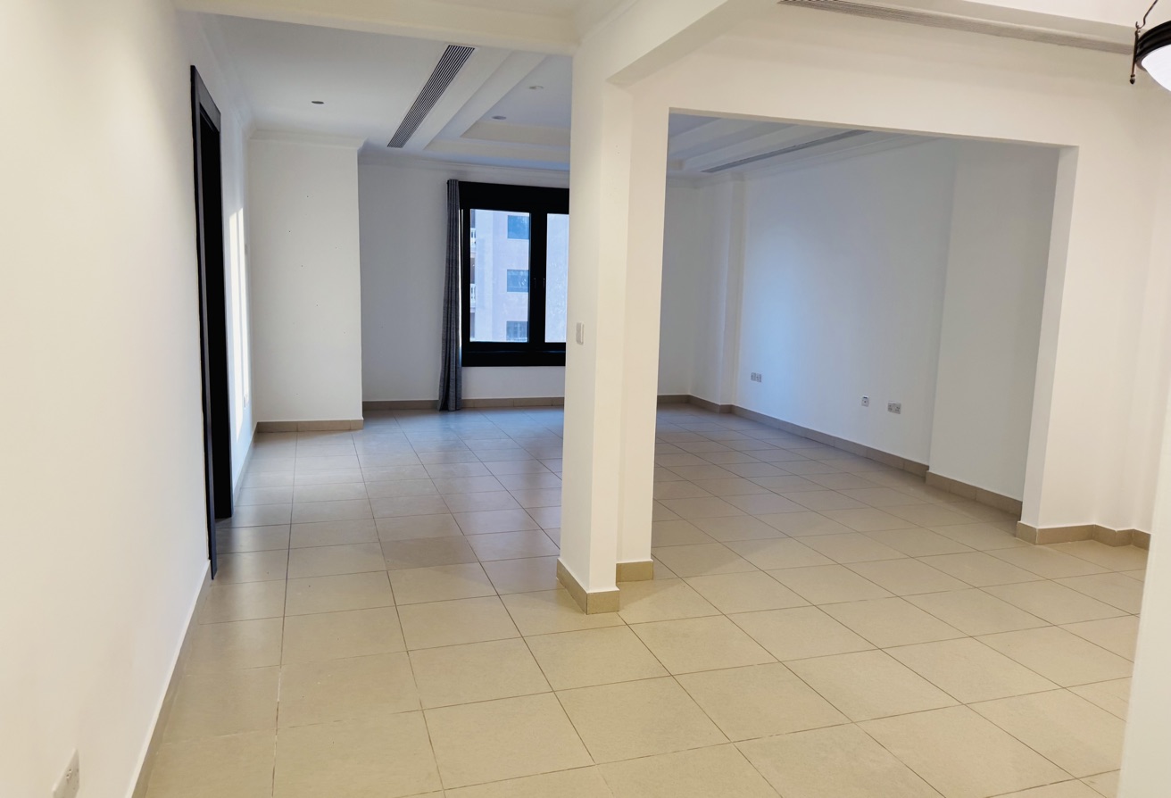 1BHK Semi Furnished Porto Arabia Big layout thumbnail 7